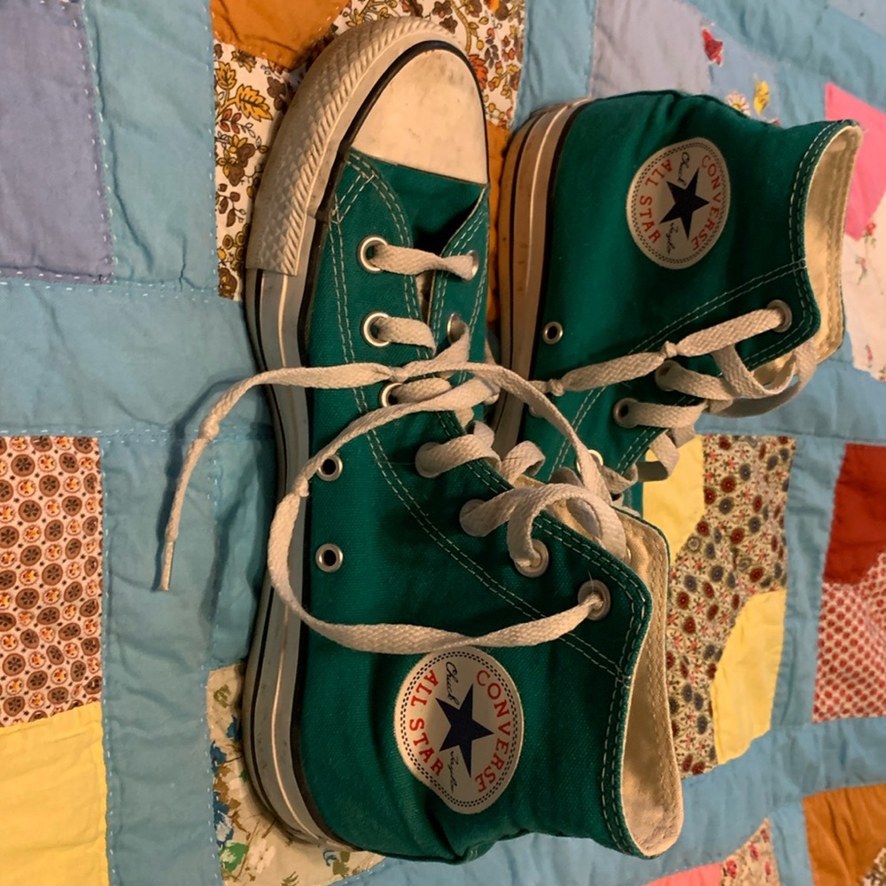 Teal green converse size 6